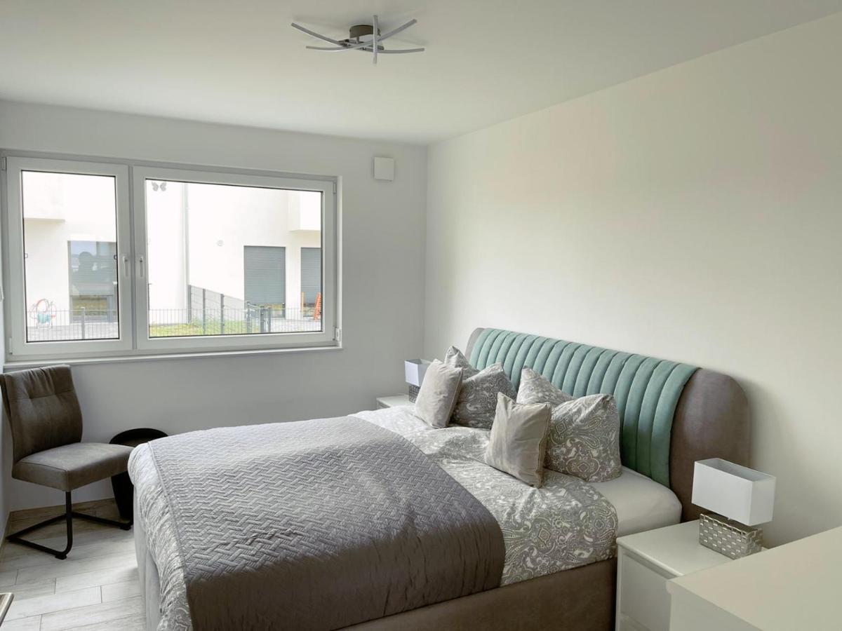 Exklusives Apartment Mit Blick Auf Den See グロースレッシェン エクステリア 写真